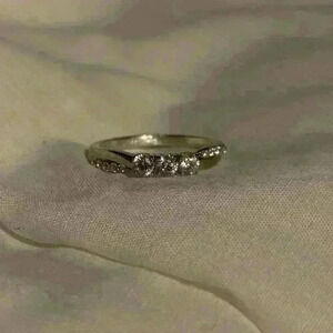 COPY - Three infinity cubic zirconia diamond ring